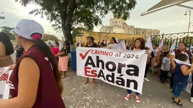 Militantes de Morena acompañan a Adán Augusto López en Umán