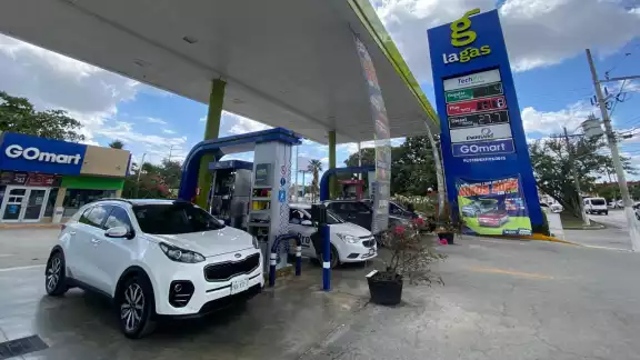 El precio del litro de combustible varía según la gasolinera