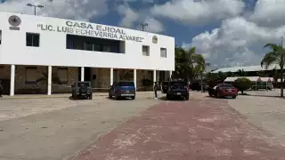 Ataque armado en oficinas de la Casa Ejidal en Cancún deja una mujer herida