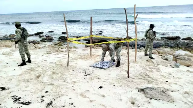Registran hallazgos de más de 40 paquetes de drogas en playas de Cozumel