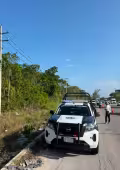 Los cuerpos se encontraban a un costado de la carretera.