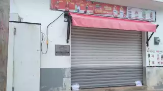 Cuatro tiendas Six de Motul carecían de documentos en regla