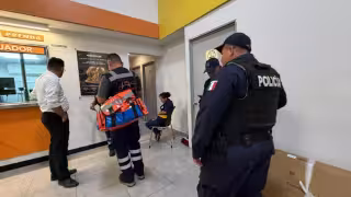 Empleada de Elektra se desmaya de manera repentina en Playa del Carmen