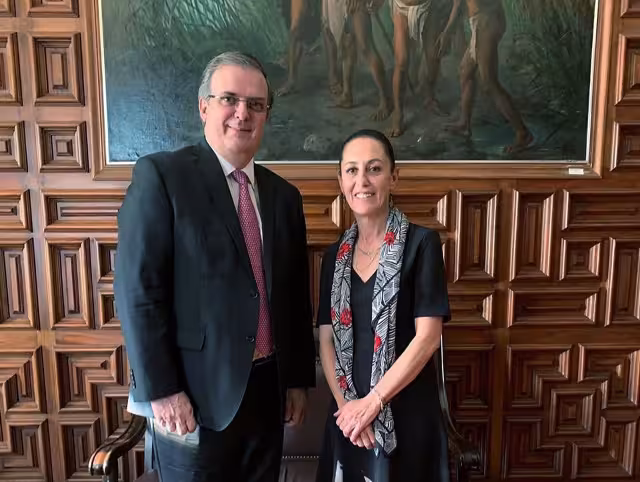 Claudia Sheinbaum y Marcelo Ebrard buscan la candidatura de Morena a la presidencia de México