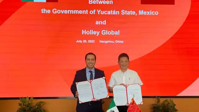 Firma el gobernador Mauricio Vila carta de intención con Holley Group para que se establezca en Yucatán