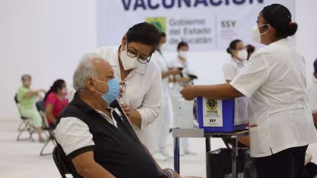 Durante la jornada de ayer, en los municipios del interior del estado se aplicaron un total de 13,662 dosis contra el coronavirus