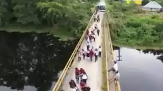 Luego de casi tres meses del reporte del mal estado del puente, las autoridades siguen sin dar respuesta