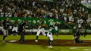 Leones de Yucatán doblegaron por varias carreras a los Sultanes de Monterrey