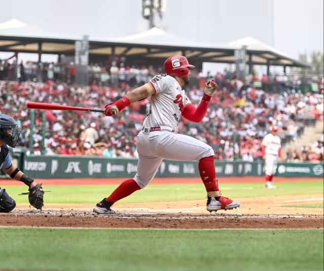 Los Escarlatas dominaron por completo a los bengalíes, que desaparecieron en toda la serie.
