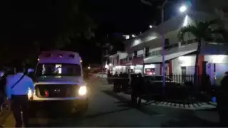 Ejecutan a otro hombre en Chetumal, le dispararon desde un Jetta