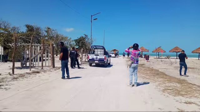 Playas mexicanas son públicas: caso Isla Aguada genera atención
