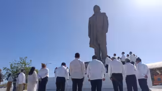 Campeche conmemora el natalicio de Benito Juárez con ofrenda en San José el Alto