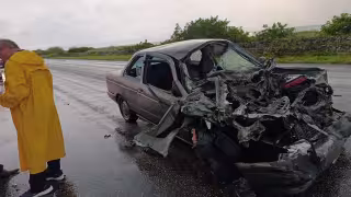 Encontronazo en la carretera Sabancuy–Isla Aguada deja dos lesionados y cuantiosos daños