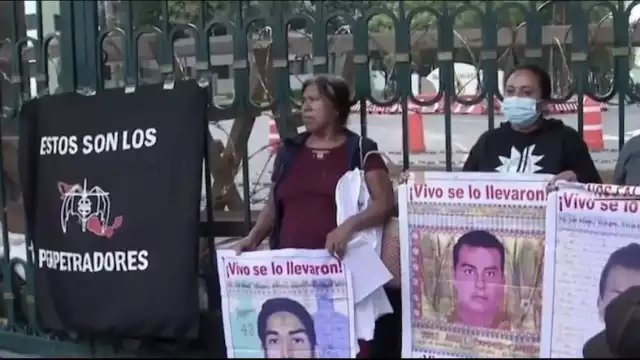 La madrugada de este miércoles fueron liberados los 8 militares acusados de desaparición forzada en el caso de los estudiantes desaparecidos de Ayotzinapa