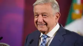 El presidente AMLO agradece mañanitas anticipadas de diputados de Morena