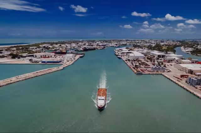 Puerto de Carmen podría recuperar su operatividad total en 13 meses