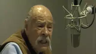 Tomás Mojarro era locutor en Radio UNAM. Foto: Captura de Pantalla El Valedor Tomás Mojarro Programa