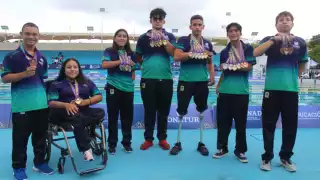 Alejandro Alvarado se colgó cuatro preseas doradas en natación