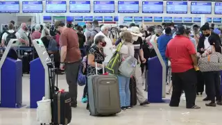 La mayoría de los vuelos cancelados en el aeropuerto de Cancún corresponden a destinos de Estados Unidos y Rusia