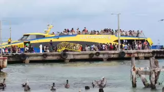 Turistas Nacionales y extranjeros desacataron las medidas restrictivas contra el COVID en las embarcaciones de Ultramar en Cancún