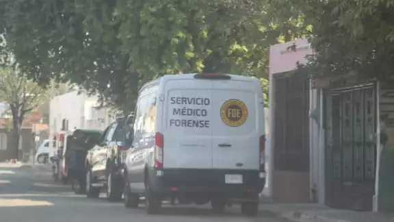 Autoridades acordonaron la vivienda en la colonia Azcorra de Mérida para las diligencias correspondientes Autoridades acordonaron la vivienda en la colonia Azcorra de Mérida para las diligencias correspondientes