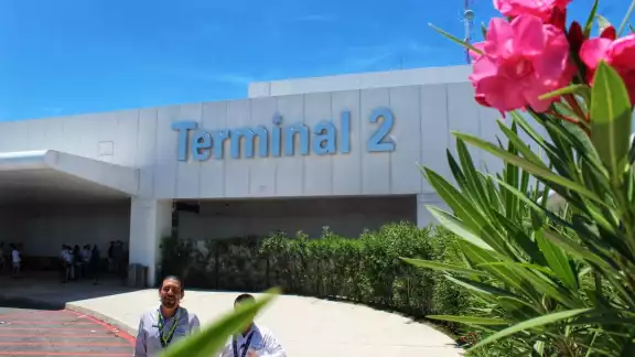 Mientras que el recinto aéreo de Cozumel pasó de 268 mil 290 a 531 mil 675 pasajeros, el aeropuerto de Cancún creció de 12 millones 259 mil 148 a más de 22 millones de viajeros
