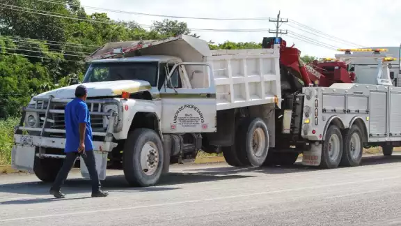 Automovilistas que pasaban por el lugar reportaron lo ocurrido sobre la carretera Automovilistas que pasaban por el lugar reportaron lo ocurrido sobre la carretera