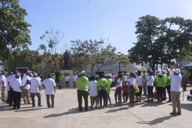 El Primer Edil obliga a realizar horas extras sin goce de sueldo