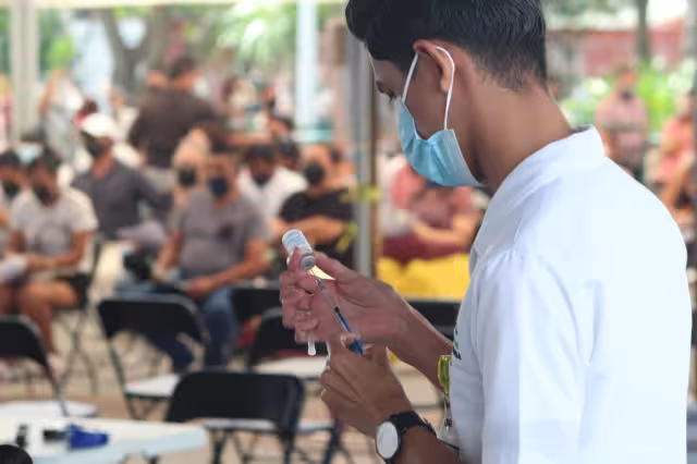 La vacuna anticovid que recibirán los adolescentes próximos a cumplir 15 años en Cancún, será Pfizer