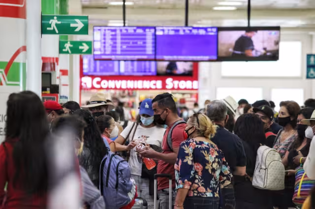 En el caso de las llegadas, 121 de ellas son vuelos internacionales y 79 son rutas nacionales