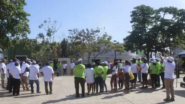 El Primer Edil obliga a realizar horas extras sin goce de sueldo