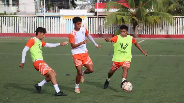 Los equipos Tigrillos del Deportivo Chetumal y Zorros de Puerto Morelos protagonizarán este sábado el primer choque entre conjuntos quintanarroenses en el marco de la jornada 18