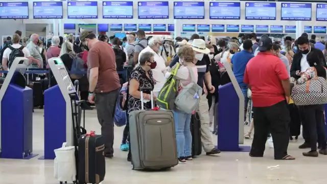 La mayoría de los vuelos cancelados en el aeropuerto de Cancún corresponden a destinos de Estados Unidos y Rusia
