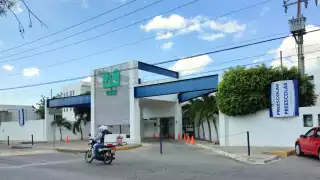 La directora del plantel educativo no ha querido hablar con las víctimas del maltrato