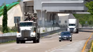 Se suman transportistas de Campeche al paro nacional de labores