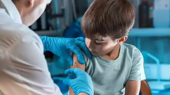 Esta vacuna se trata de una medida que genera gran expectativa en millones de familias Esta vacuna se trata de una medida que genera gran expectativa en millones de familias