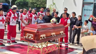 Despiden a Ginger Arana, paramédica fallecida en accidente de la carretera federal 307