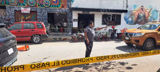 En el lugar fue atendida una persona que presentó una lesión en una mano, presuntamente derivada de la explosión