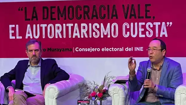 Ciro Murayama y Lorenzo Córdova han mostrado su enojo por el "Plan B" propuesto por López Obrador