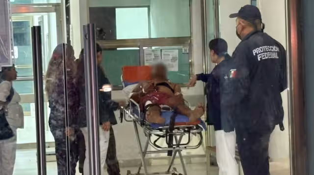 El lesionado fue estabilizado por paramédicos y trasladado posteriormente a Playa del Carmen para recibir atención médica