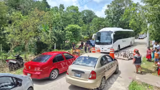 Habitantes de San José Segundo bloquean la carretera ante constantes apagones