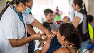 Intensifican campañas de vacunación  contra el sarampión en Quintana Roo