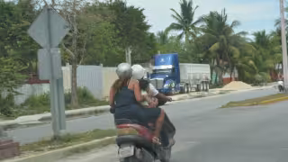 Falta de transporte público aumenta el uso de motocicletas en Cozumel