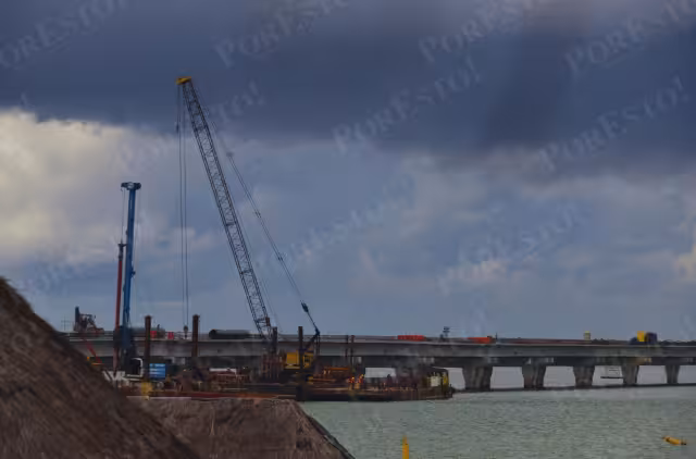 Agrietamientos y movilidad en un apoyo fueron difundidos en redes sociales tras recorridos técnicos