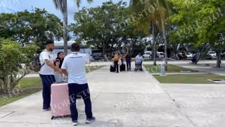 Aeropuerto de Cancún: Señalan a transportistas “piratas" por presuntamente amedrentar a turistas