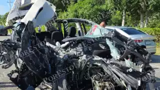 Fatal accidente en la carretera federal Tulum–Akumal deja una persona sin vida y varios lesionados