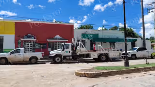 Vecinos de Hopelchén piden a la CFE limpiar predio abandonado y usarlo como estacionamiento
