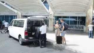 Transportistas de Cancún exponen estrés laboral y reducción de sus ingresos ante la baja de turismo