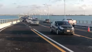 Inauguran el Puente Nichupté y cruzan los primeros vehículos: VIDEO