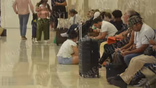 “En un solo lugar veo todo eso”: Aeropuerto de Cancún concentra problemas de movilidad, transporte y atención al usuario